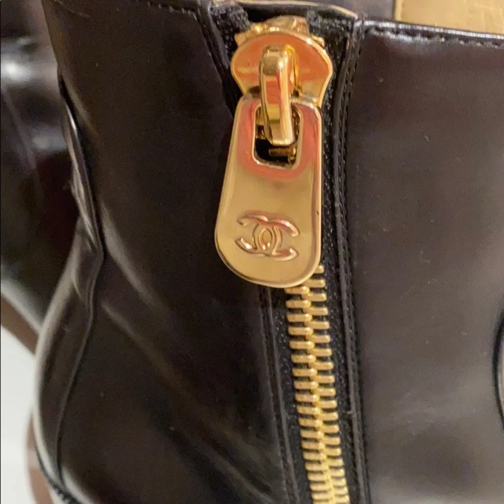 Chanel calf skin Booties with double zip